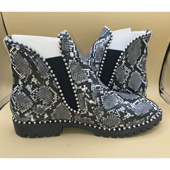 Seven Dials Womens South End Snake Print Chelsea Stud Ankle Boots Booties Sz  10 - Picture 4 of 8